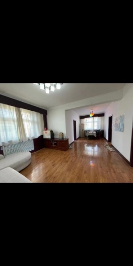 房屋布局合理，適合一家人居住。
